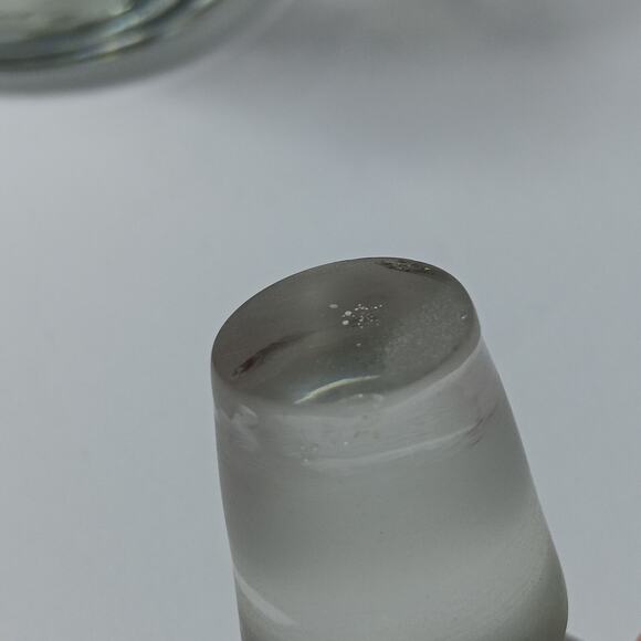 Crystal Decanter 11" tall (sith stopper) Clear Floral Cut Design Handle - Picture 12 of 13